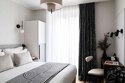 ▸ Blake Hotel Paris - Best Western Premier Hotel Paris Gare Saint-Lazare queen superior room